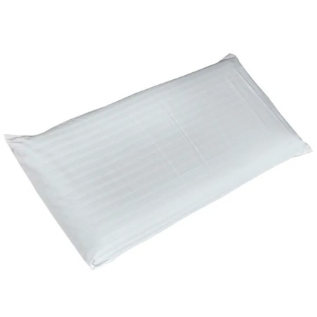 Almohada Petit Plus de fibra Pikolin, ideal para niños y dormir boca abajo. Disponible en Colchonerías Wake Up Extremadura.